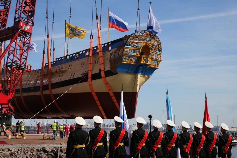 Полтава. Спуск на воду